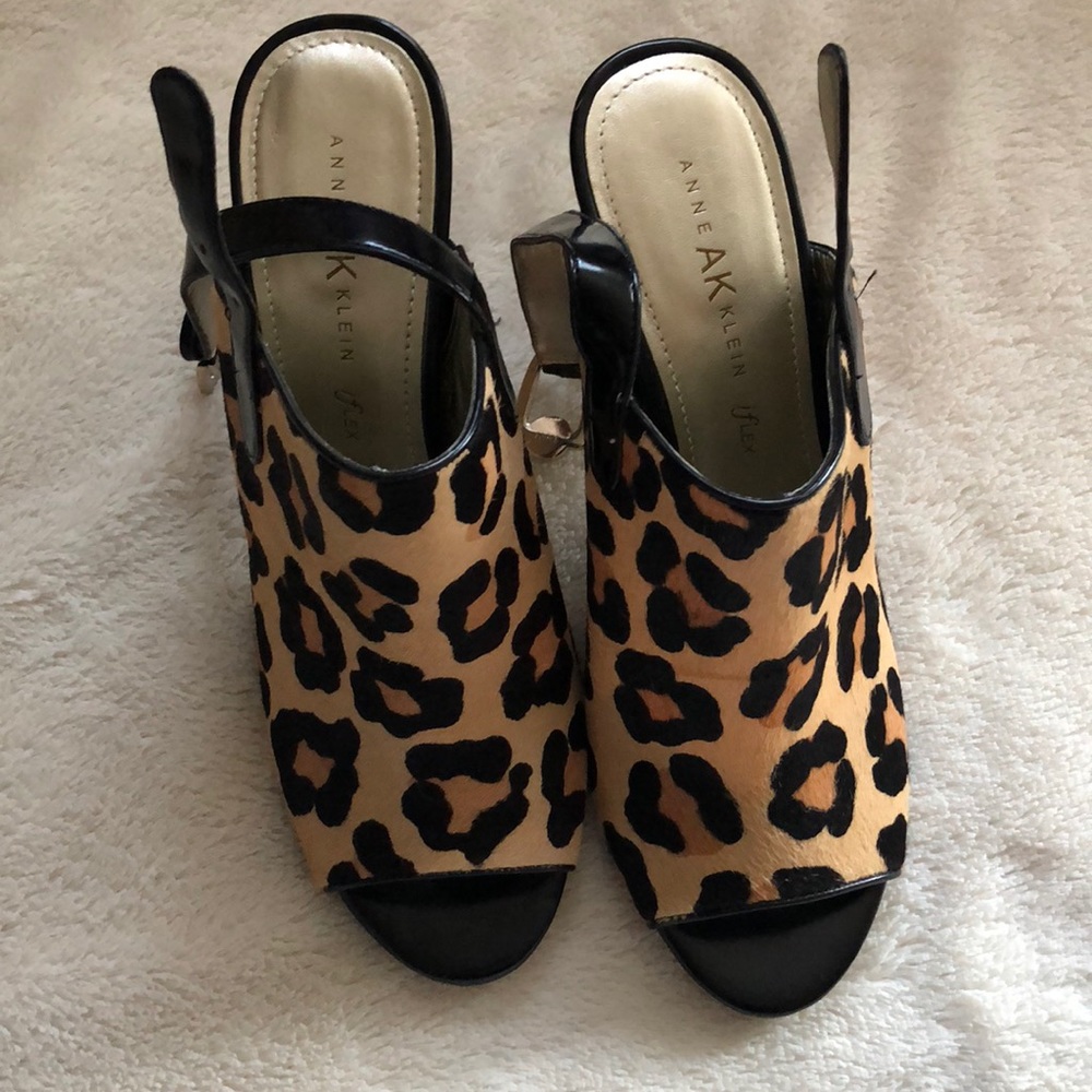 Leopard Shoes - Picture 2 of 3